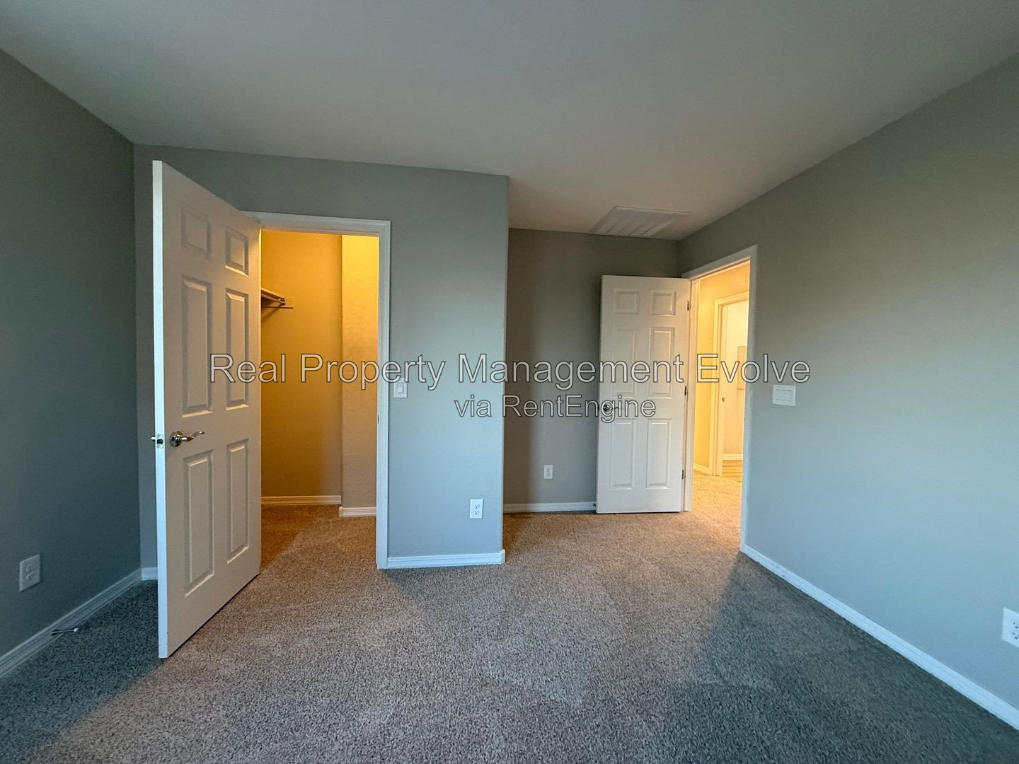Gallery Image 29
