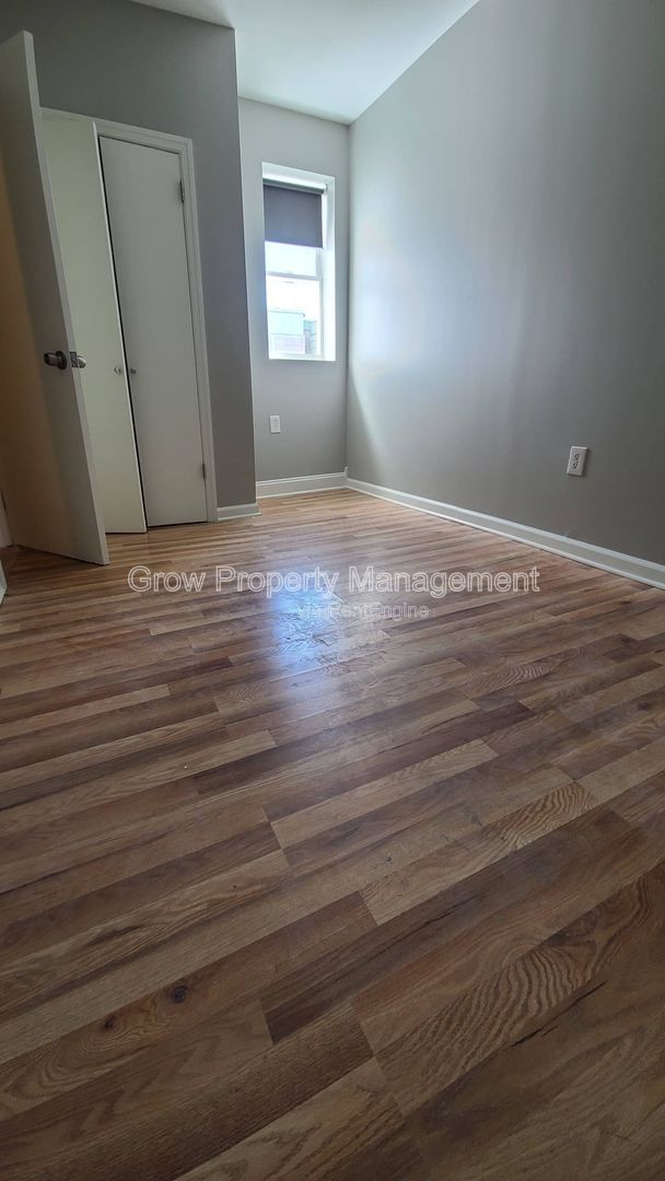 Gallery Image 17