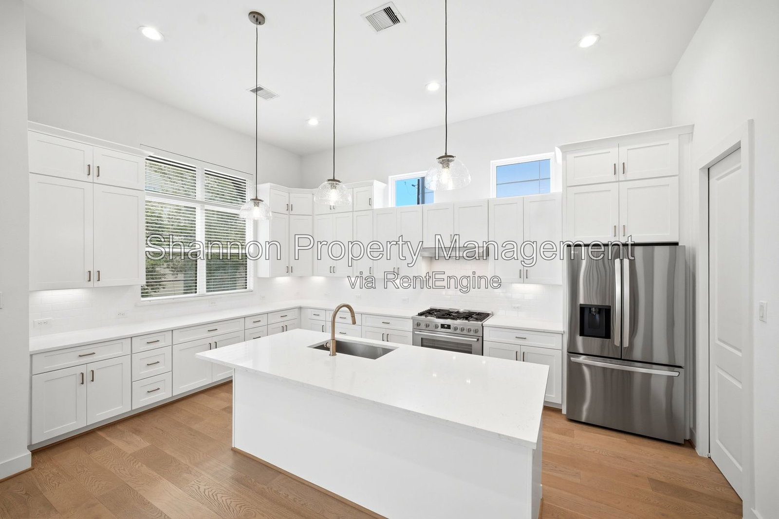 Gallery Image 16