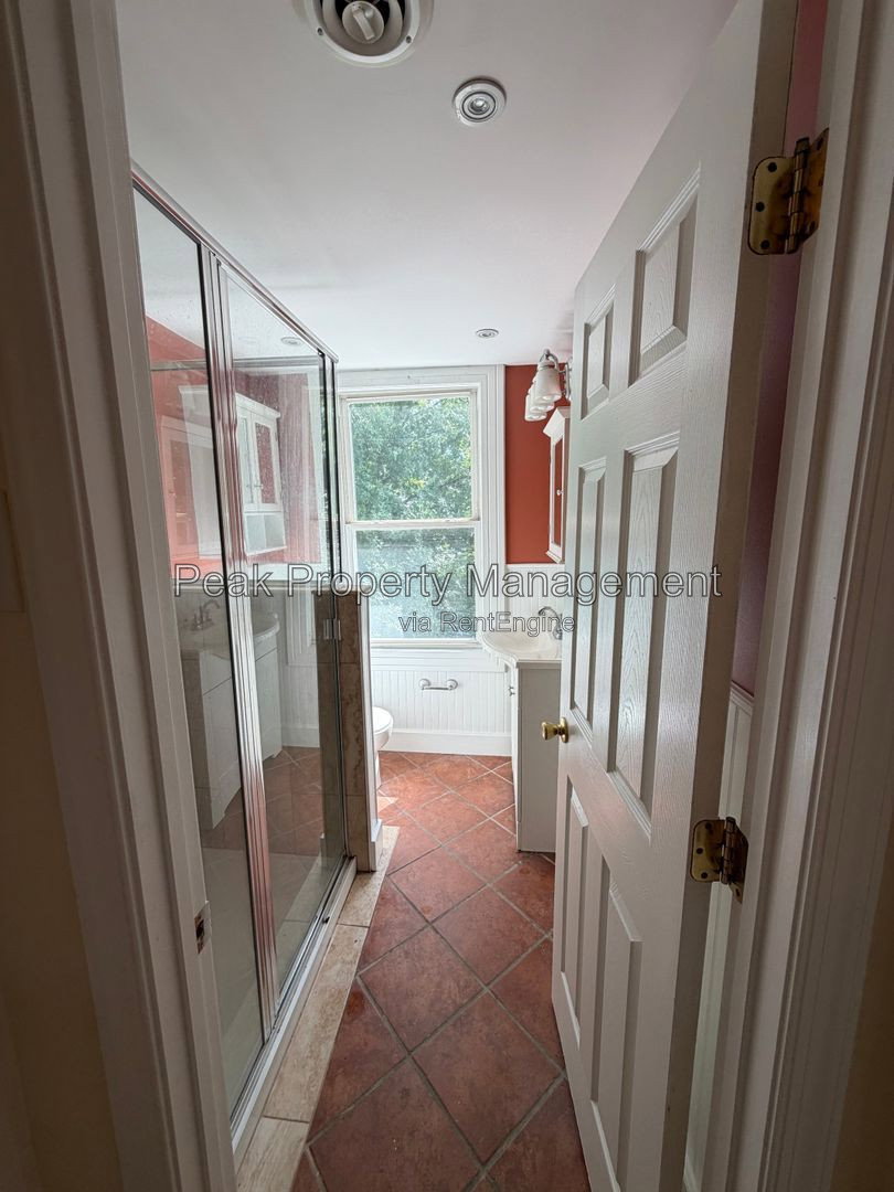 Gallery Image 8