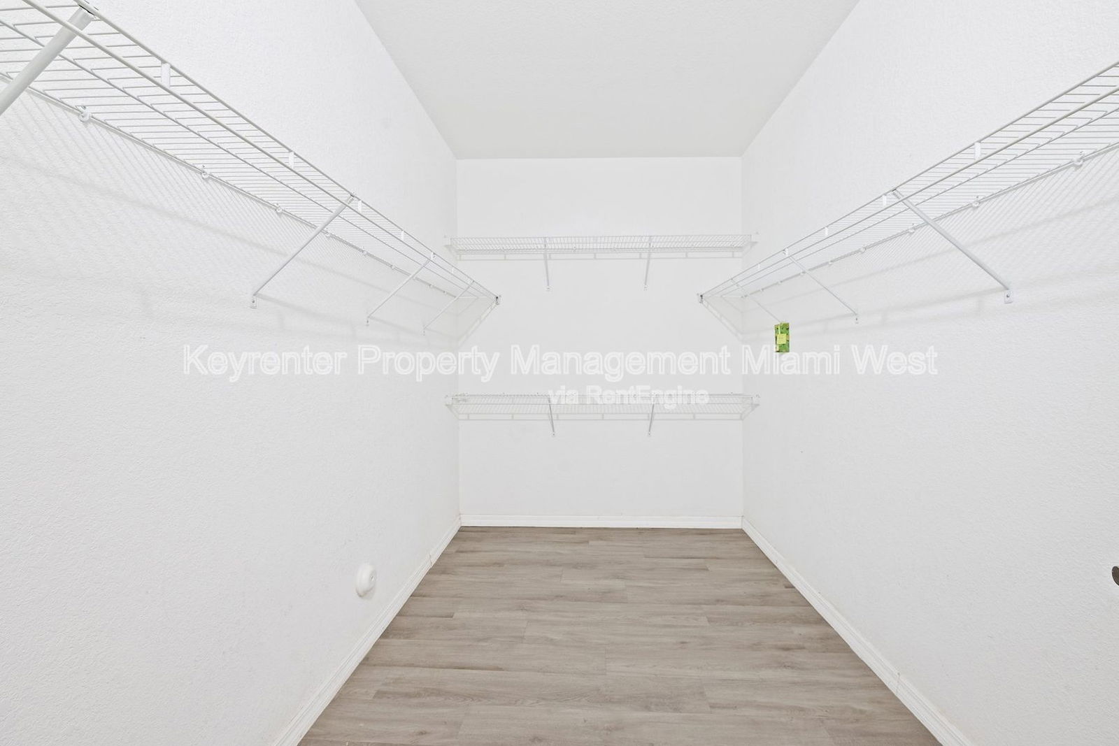 Gallery Image 16