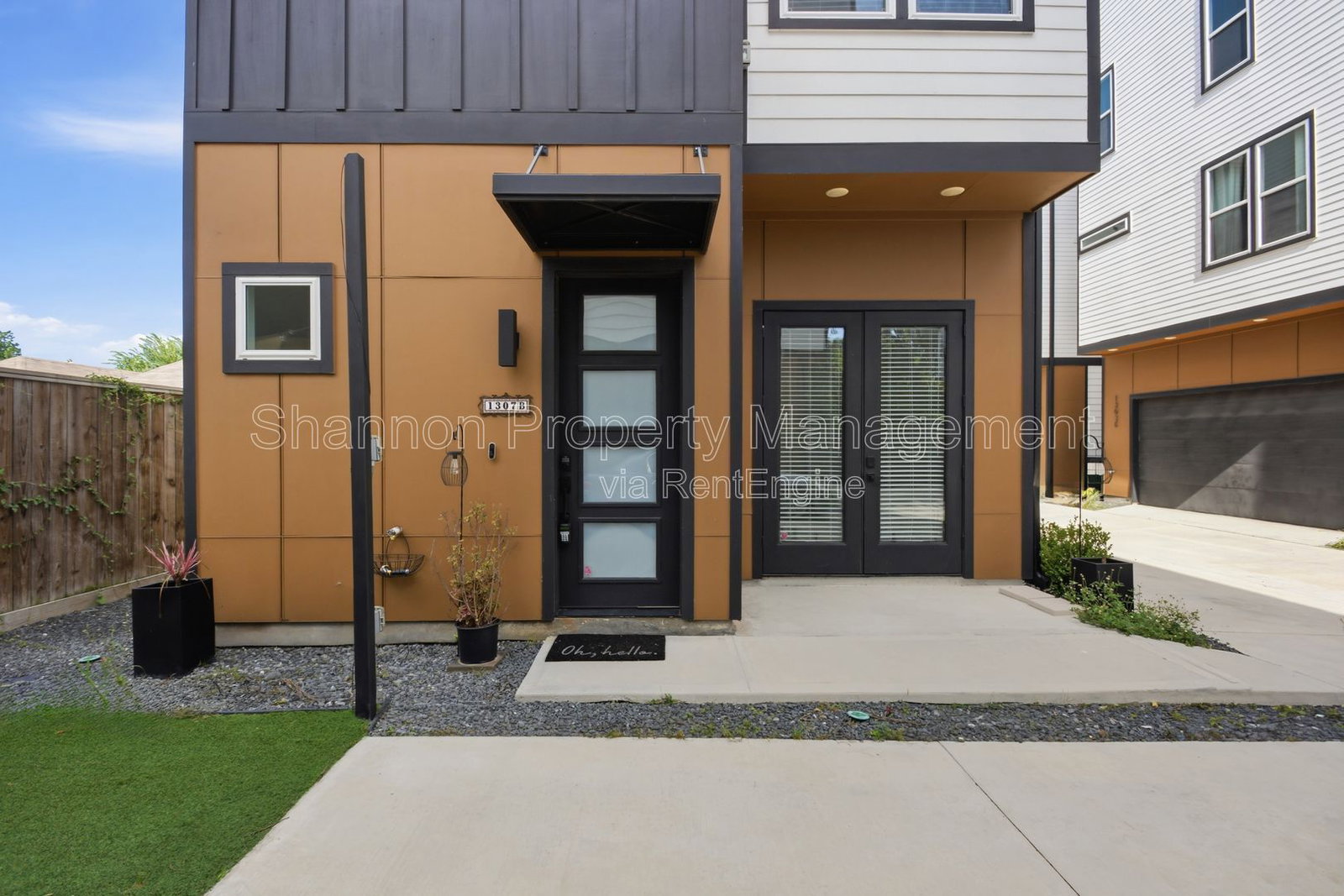 Gallery Image 0