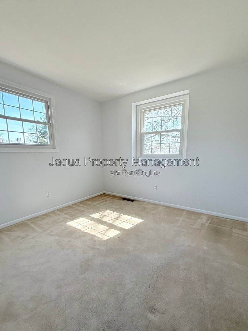 Gallery Image 15