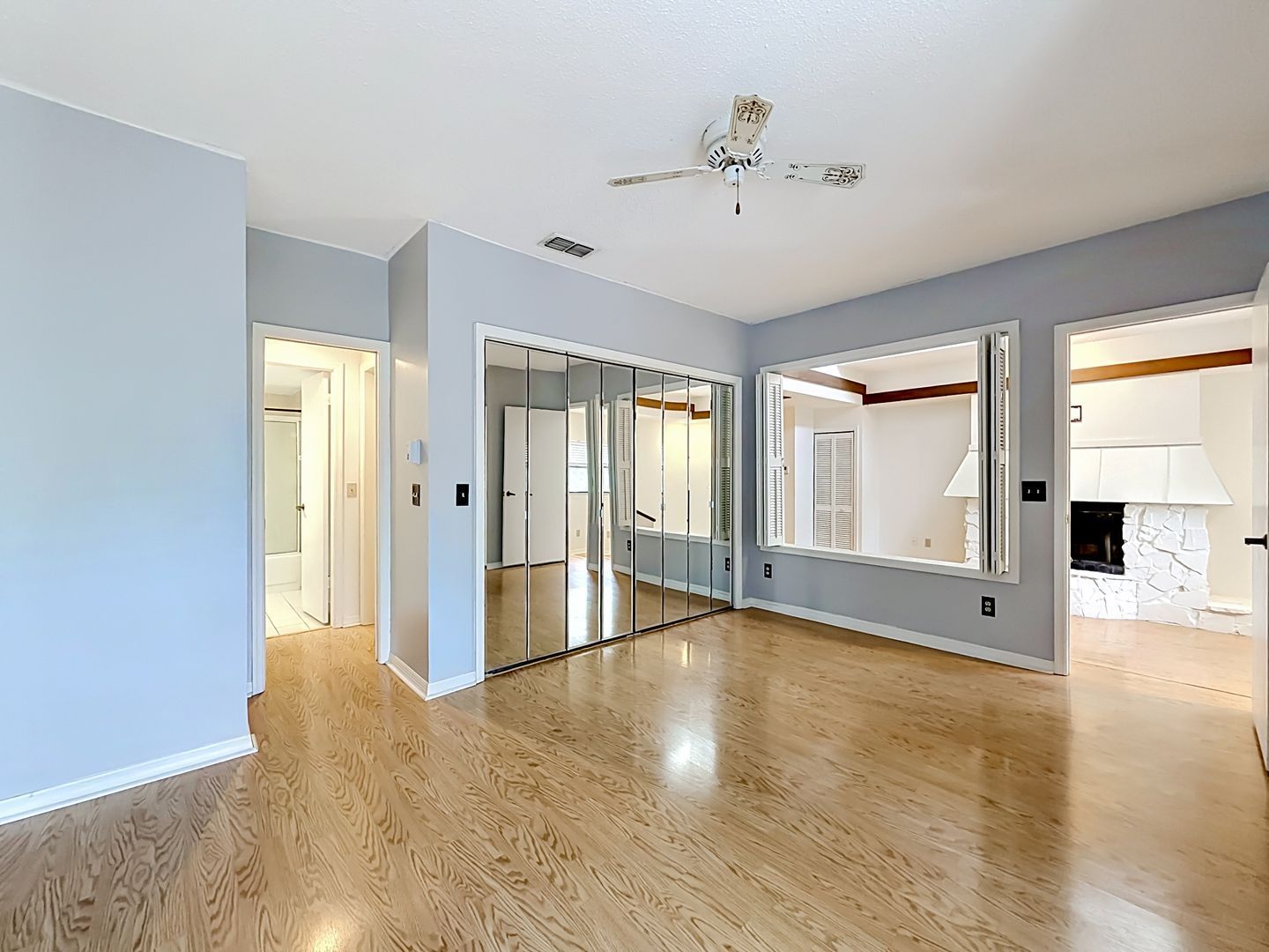 Gallery Image 17