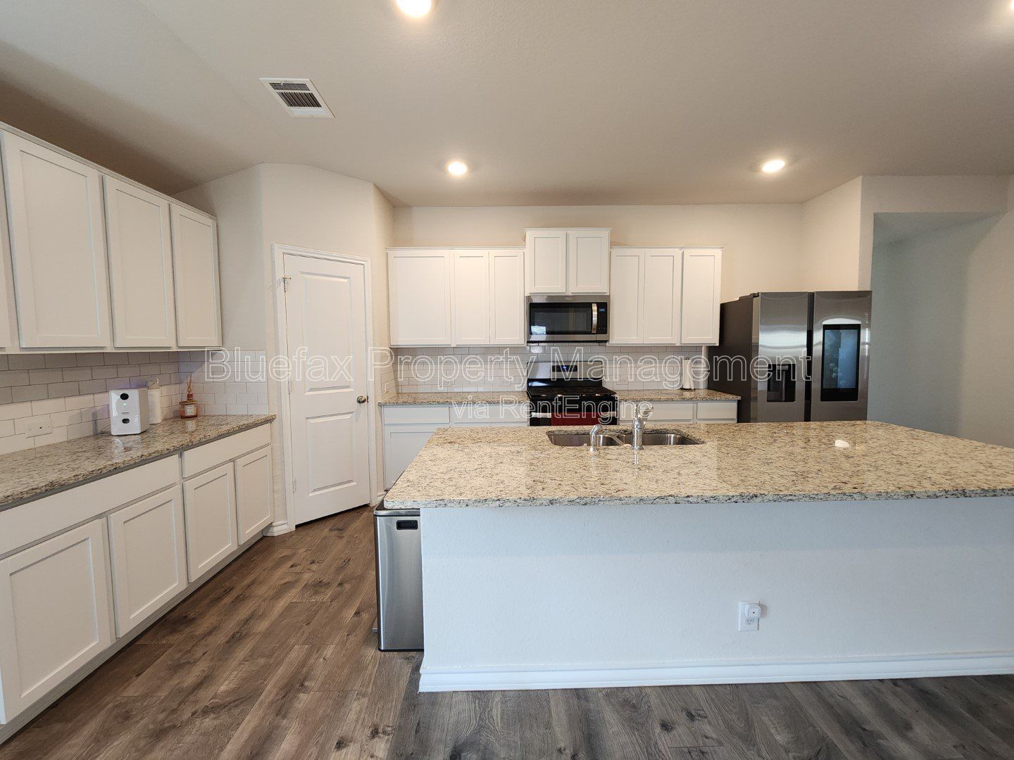 Gallery Image 13