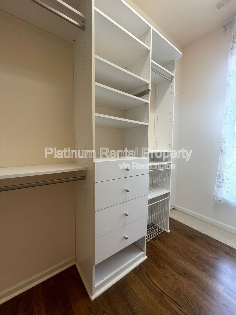 Gallery Image 57