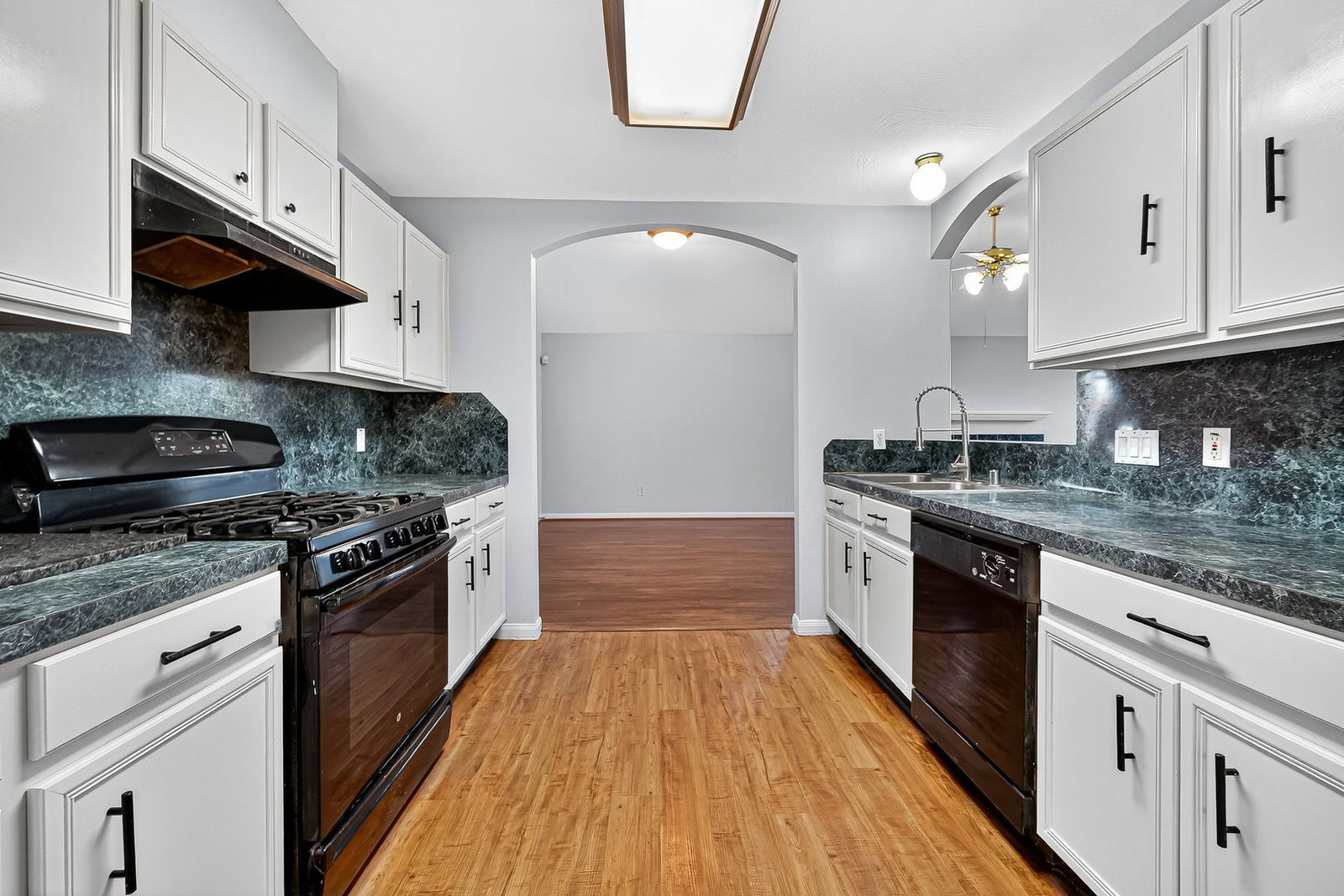 Gallery Image 15