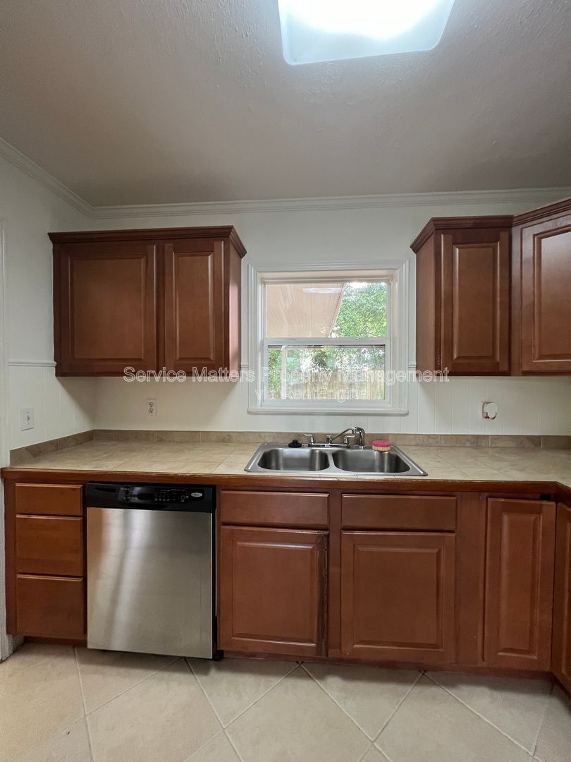 Gallery Image 15