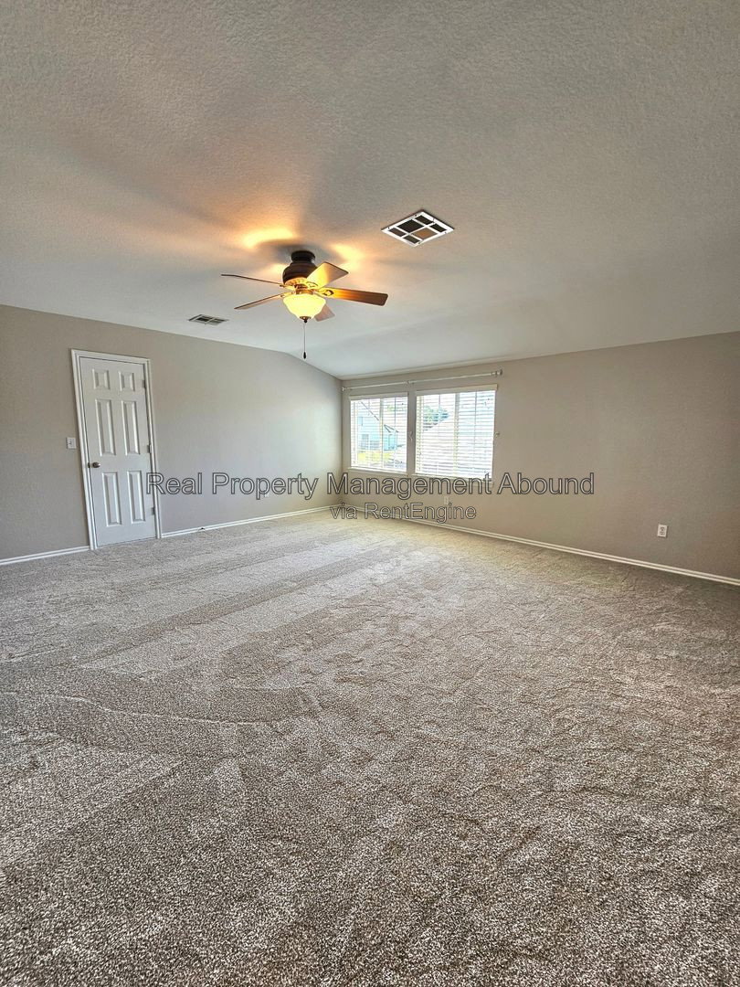 Gallery Image 37