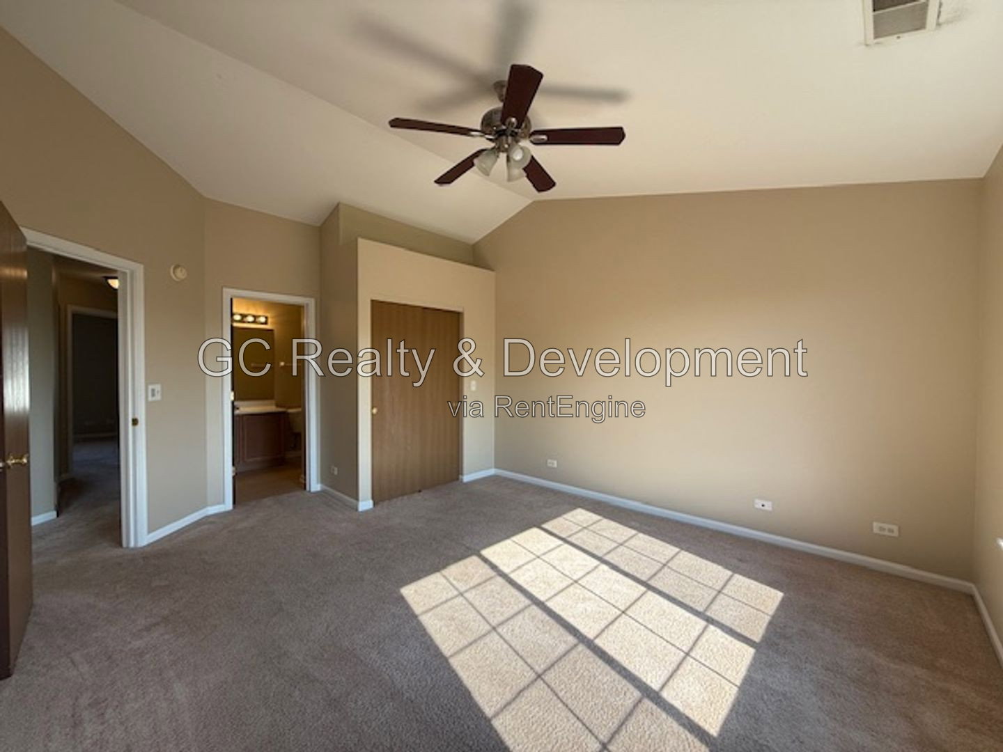 Gallery Image 16
