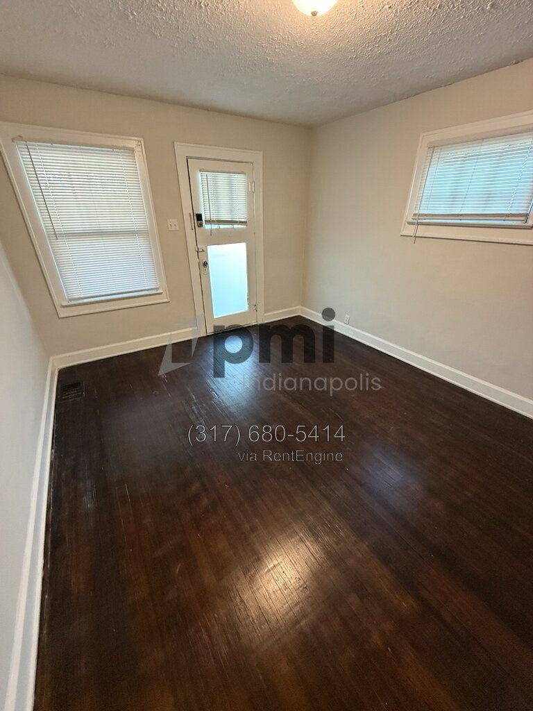 Gallery Image 23