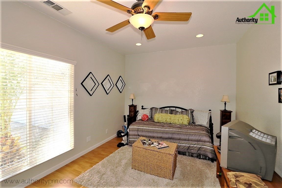 Gallery Image 22
