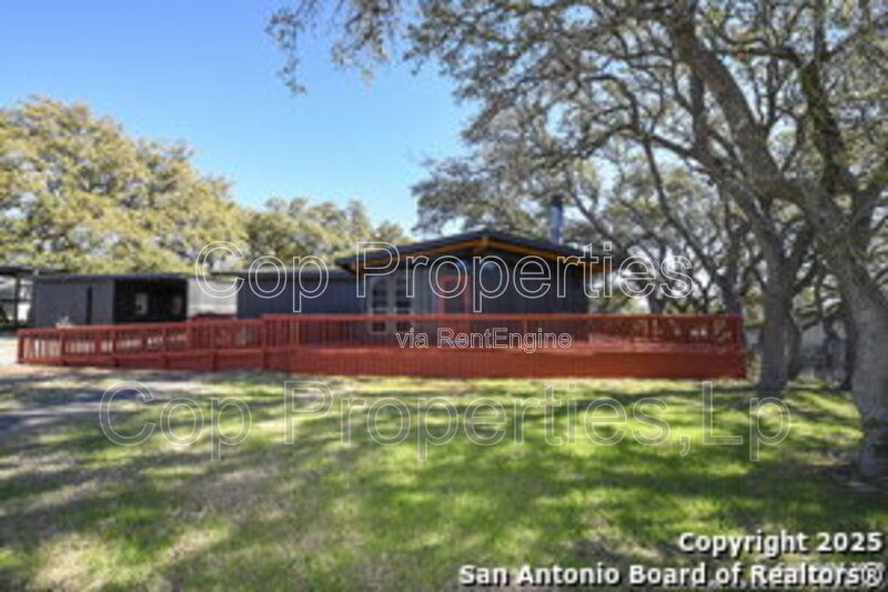 Gallery Image 0