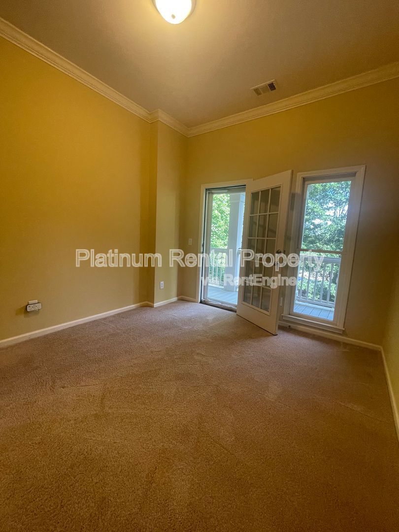 Gallery Image 68