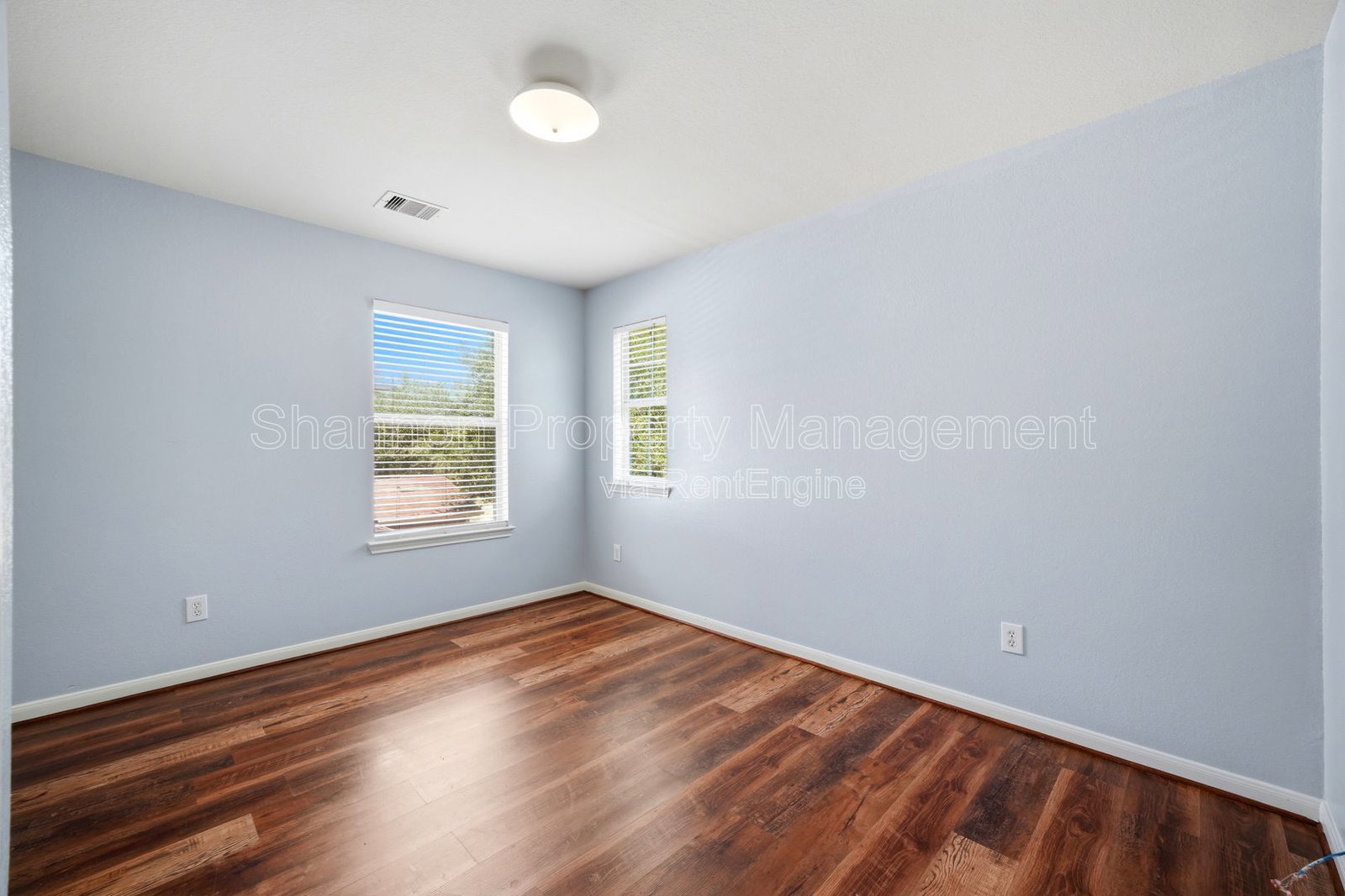Gallery Image 16