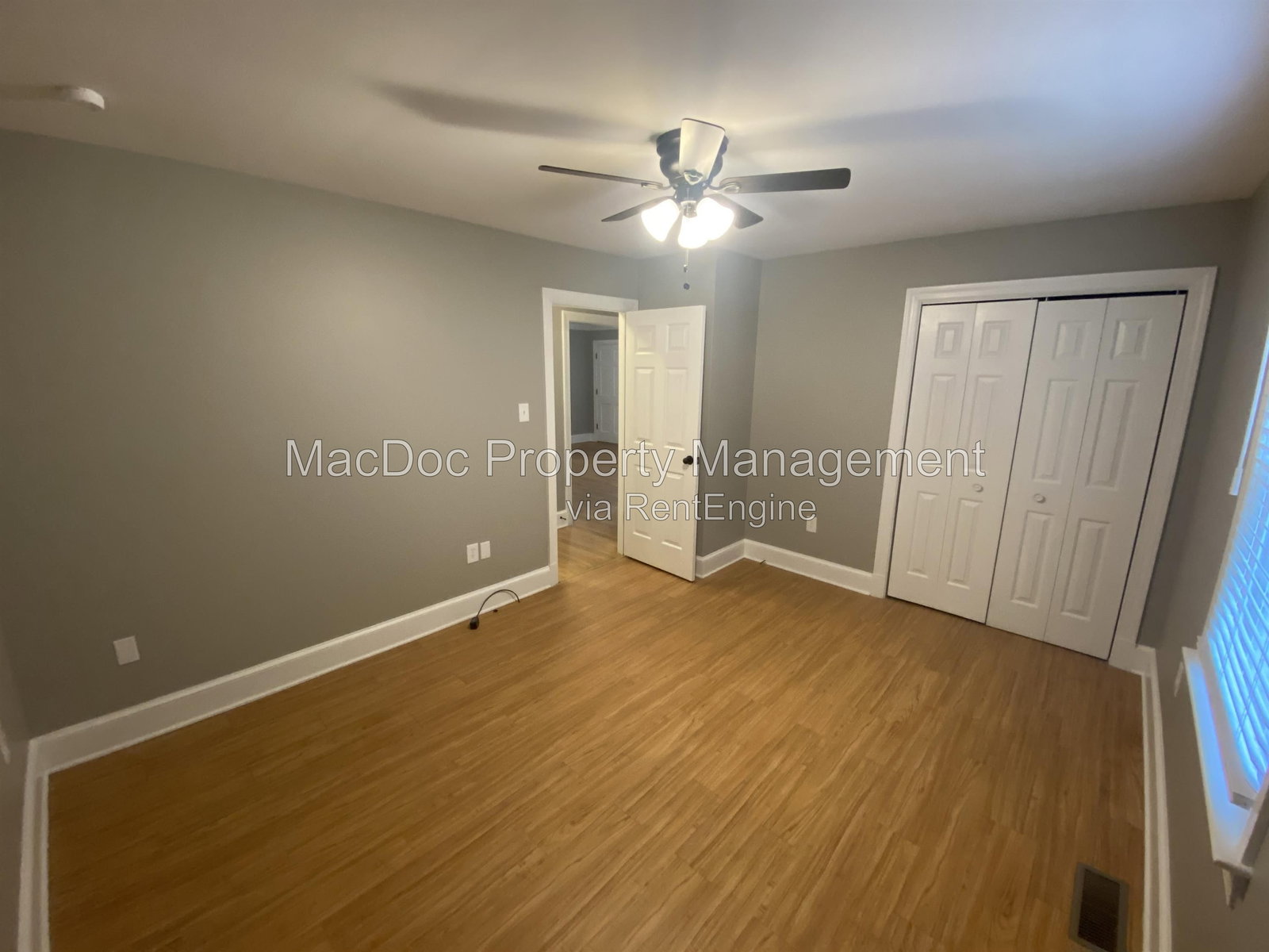 Gallery Image 16