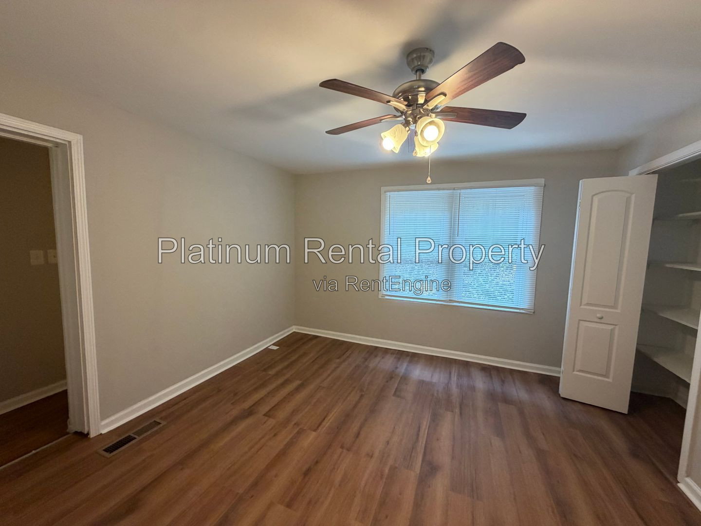 Gallery Image 16