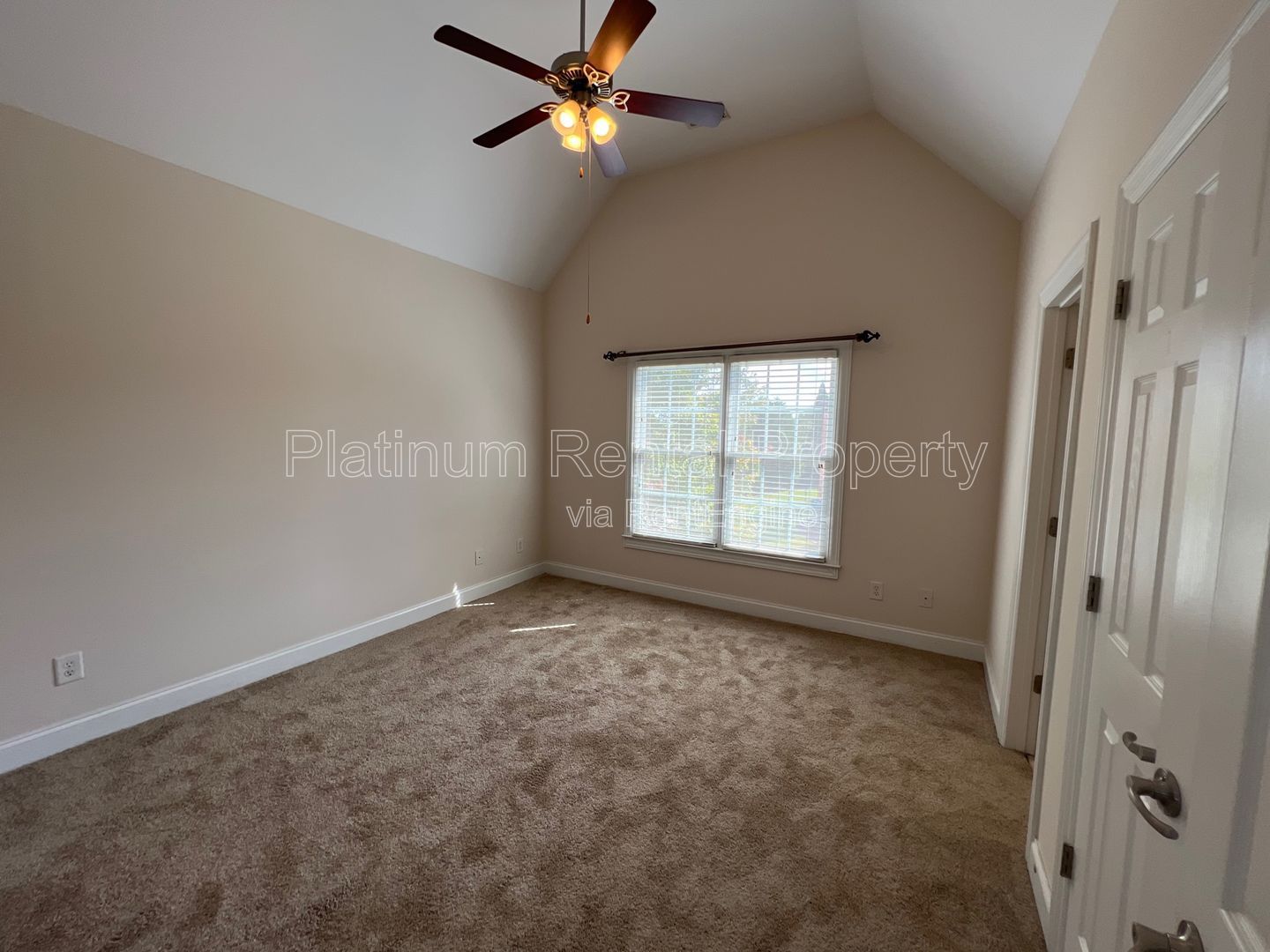 Gallery Image 30