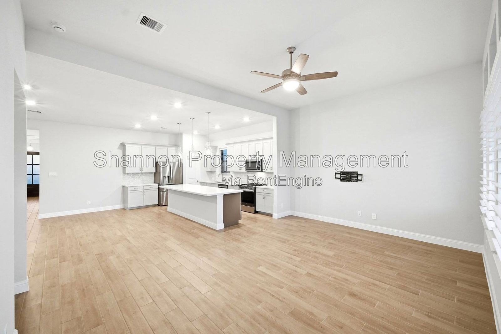 Gallery Image 16