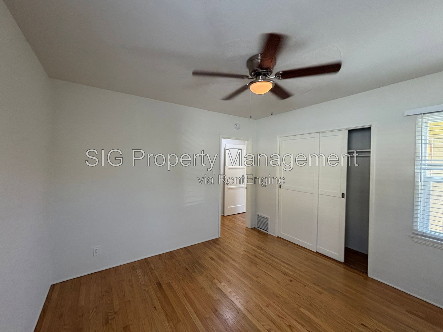 Gallery Image 16