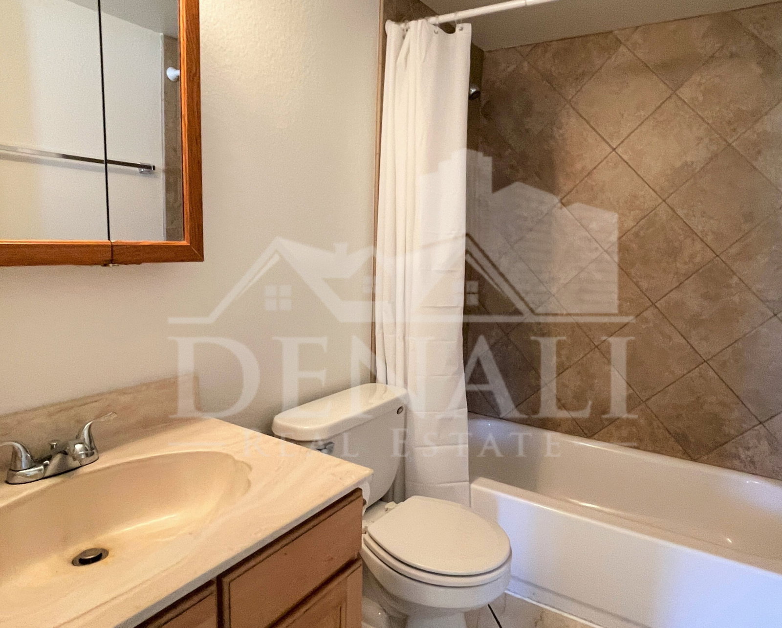Gallery Image 17