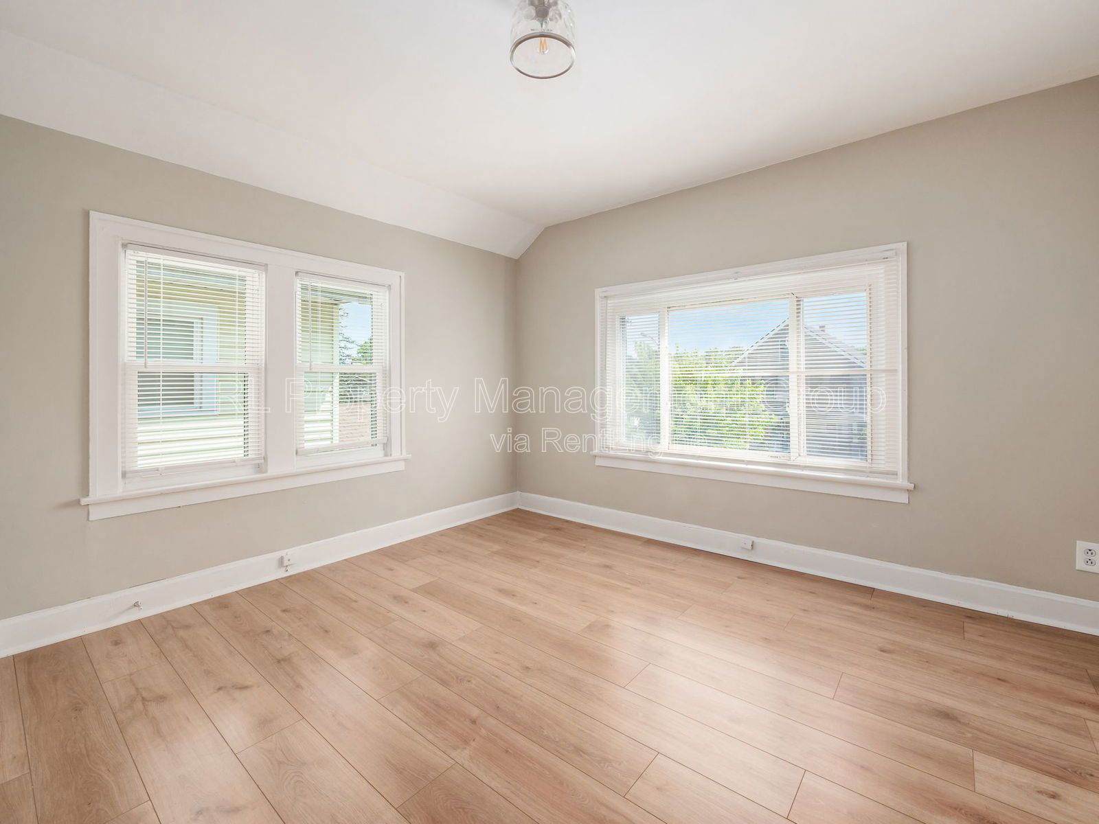 Gallery Image 50