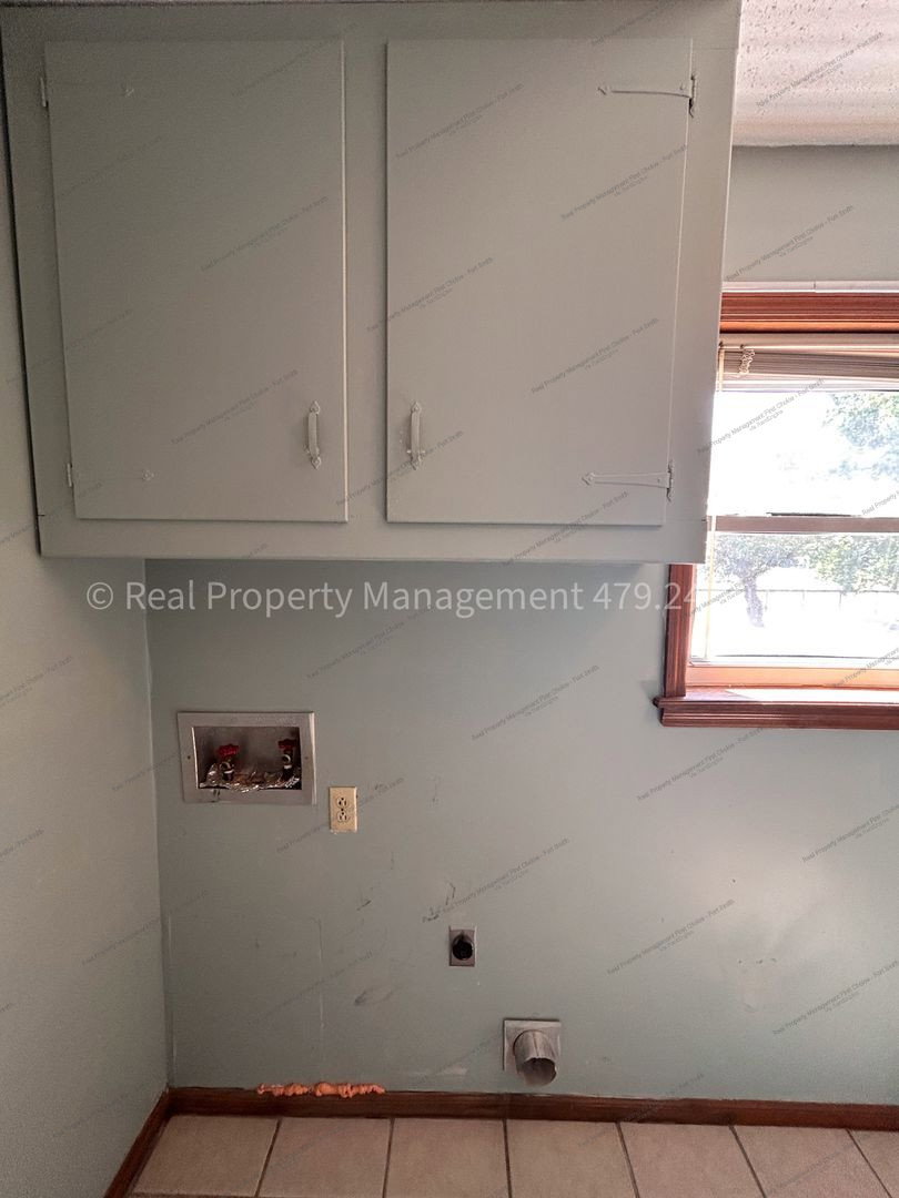 Gallery Image 17