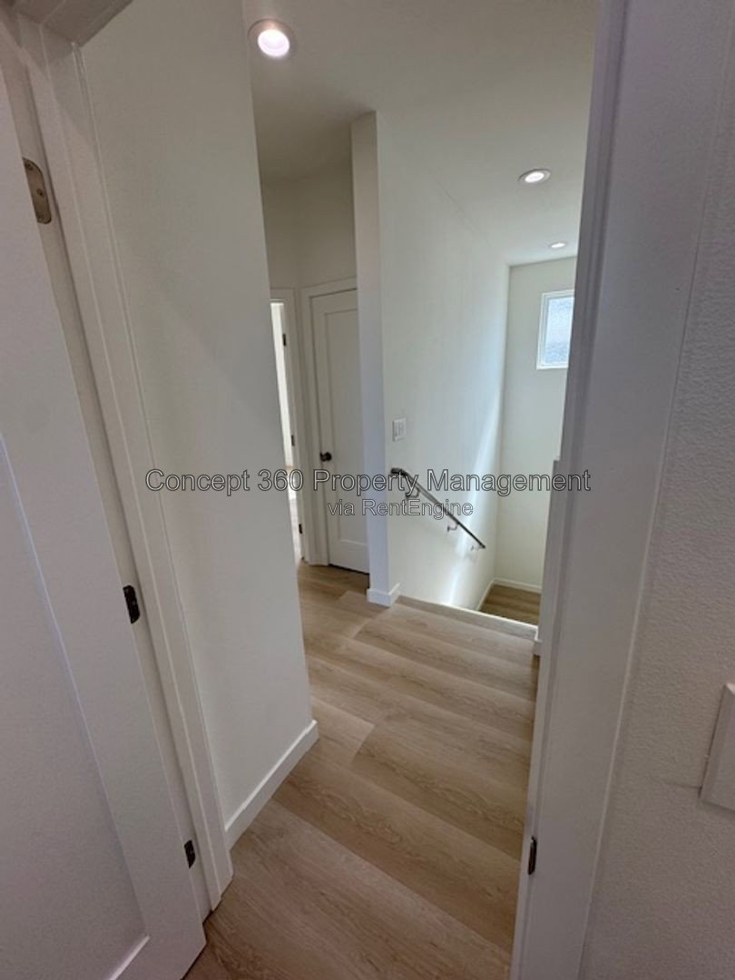 Gallery Image 40