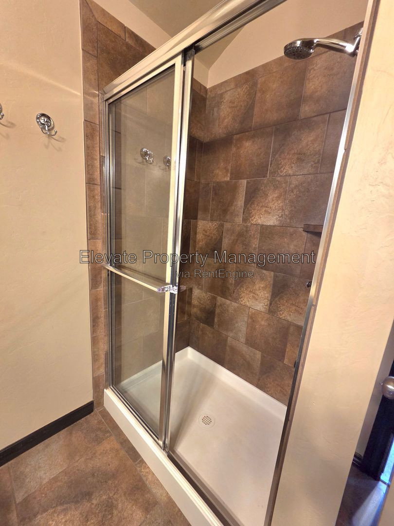 Gallery Image 18