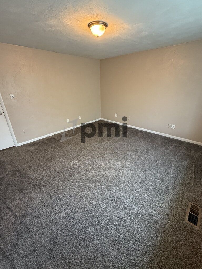 Gallery Image 32