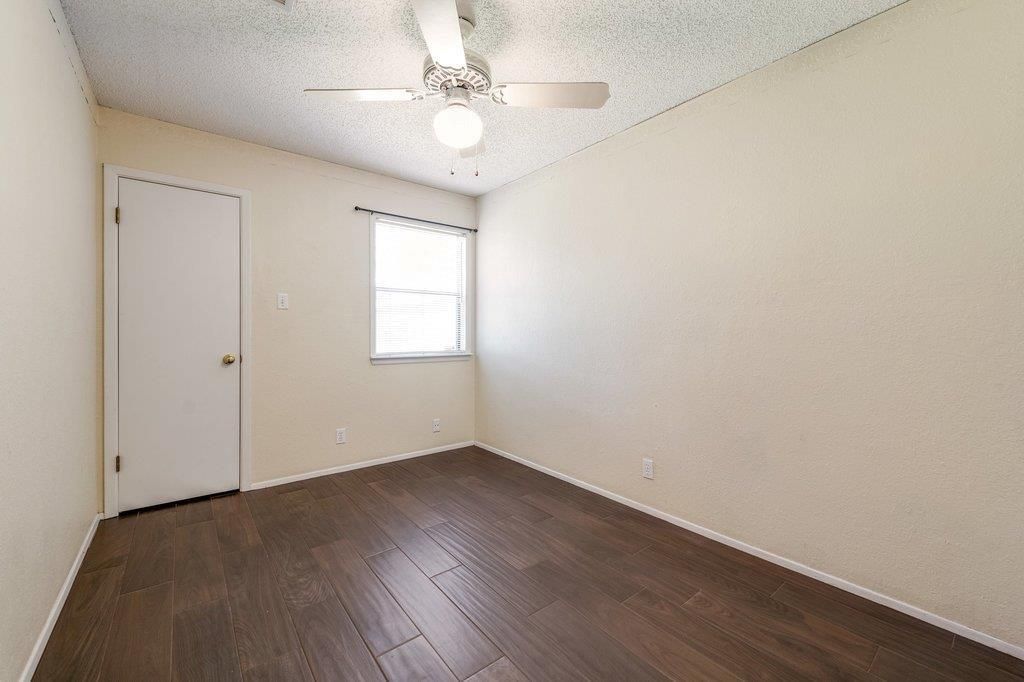 Gallery Image 18