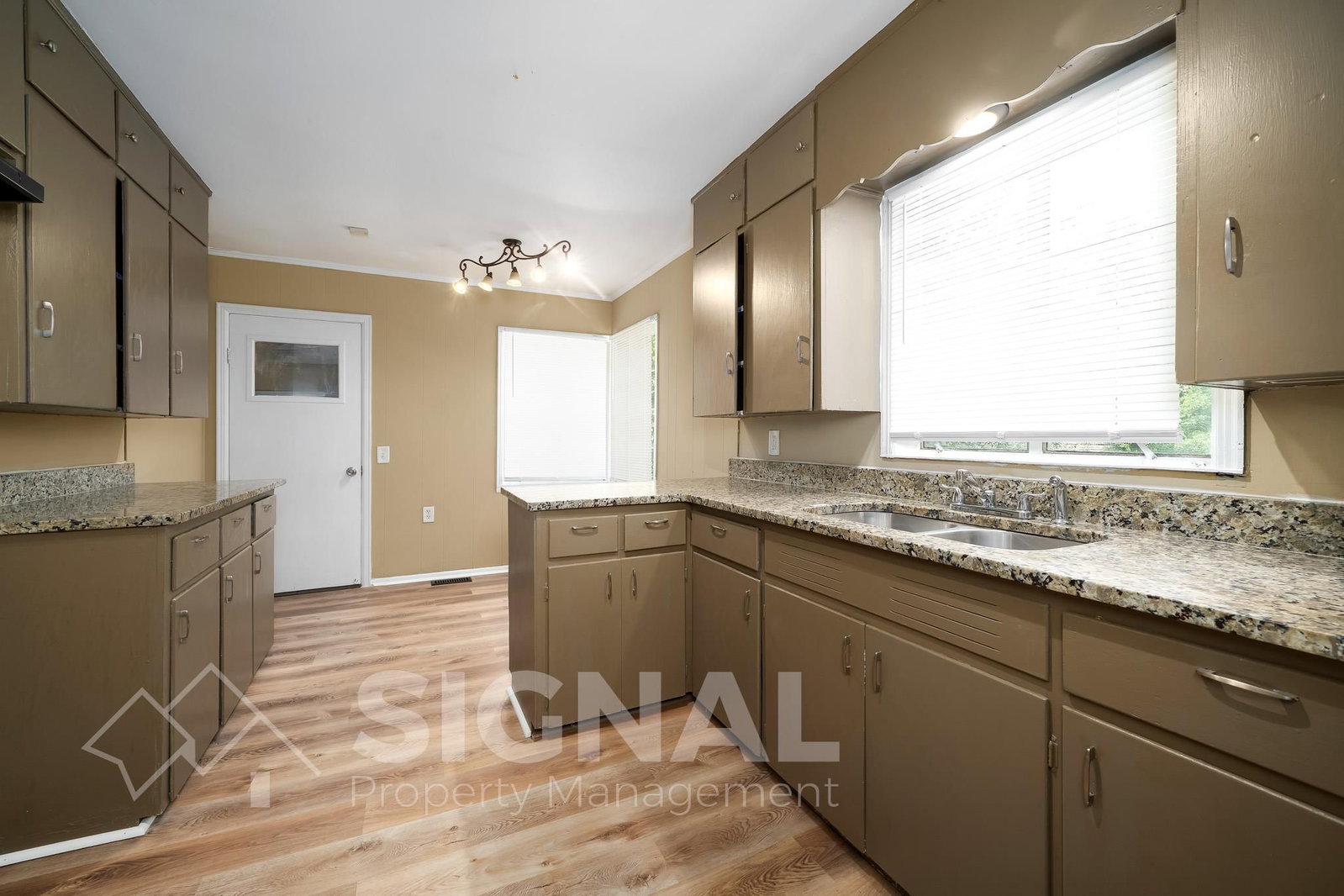 Gallery Image 10