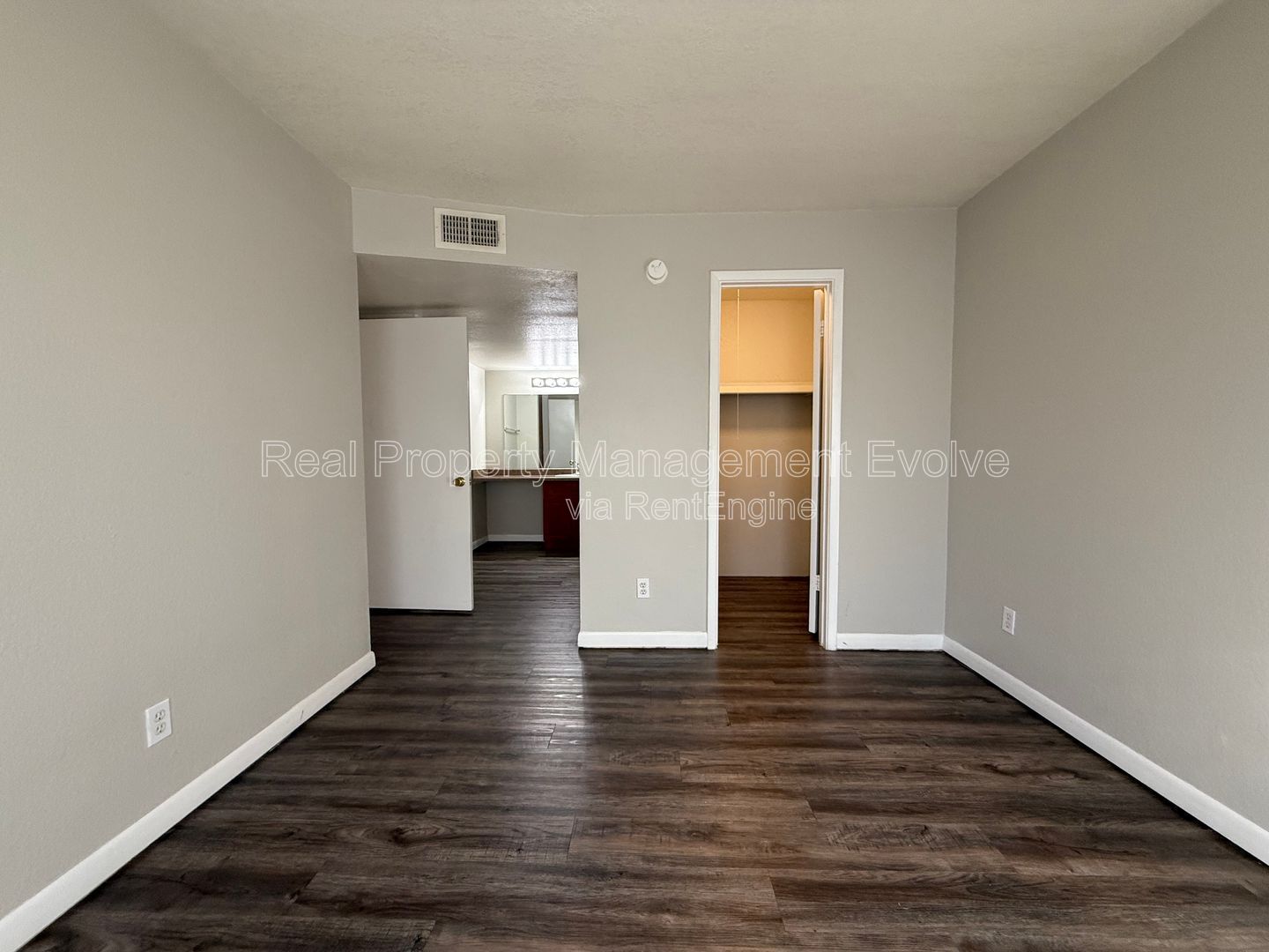 Gallery Image 20