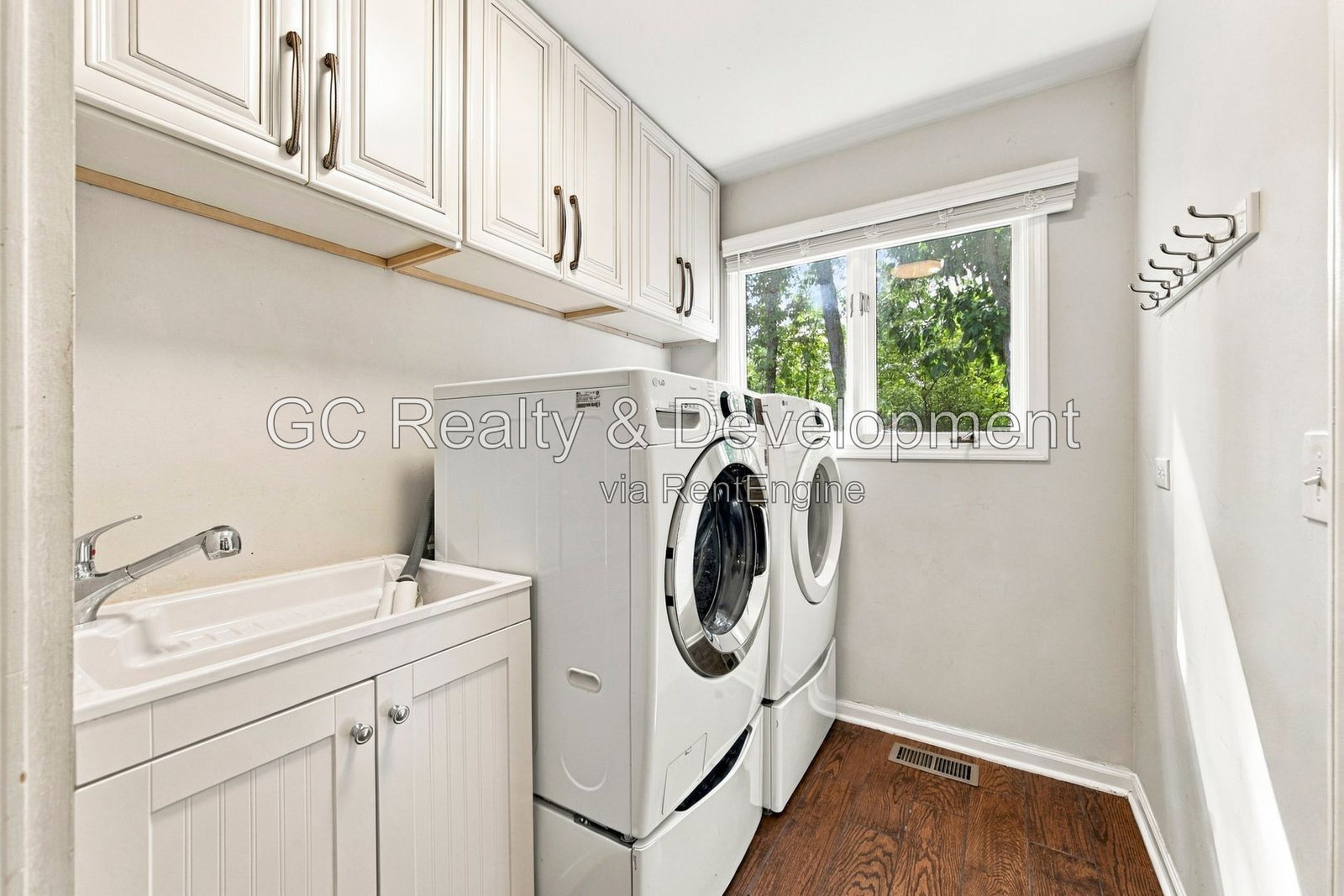 Gallery Image 14