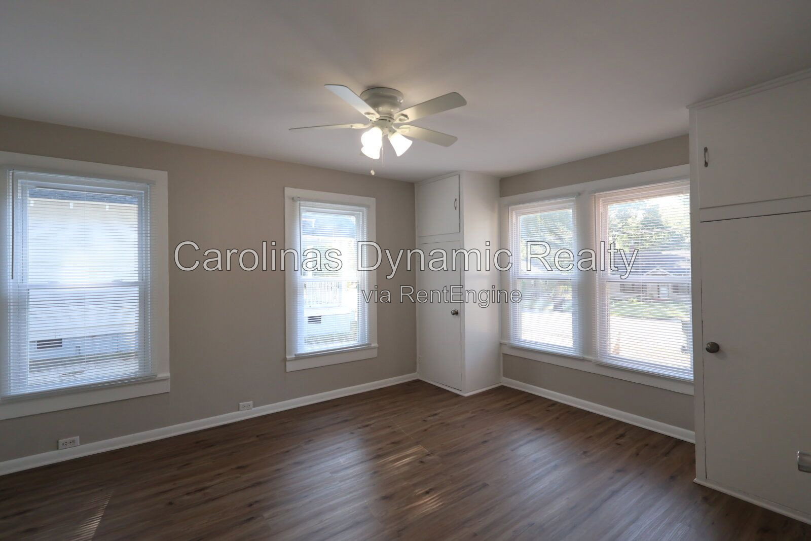 Gallery Image 16