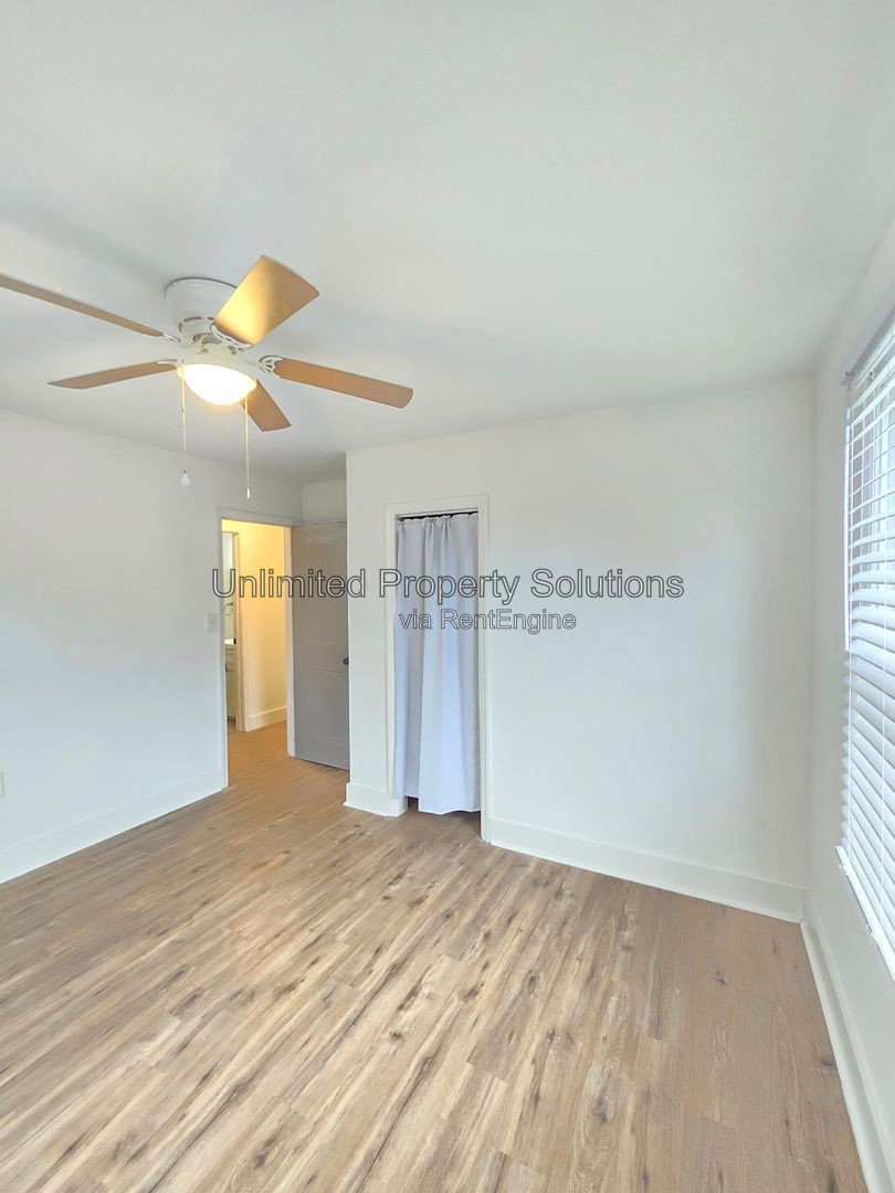 Gallery Image 17