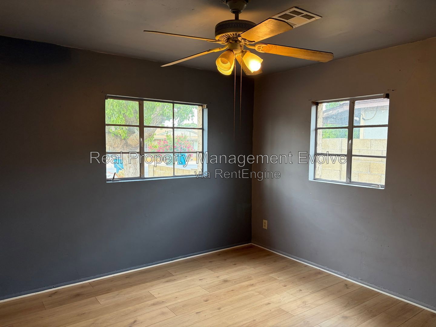 Gallery Image 16