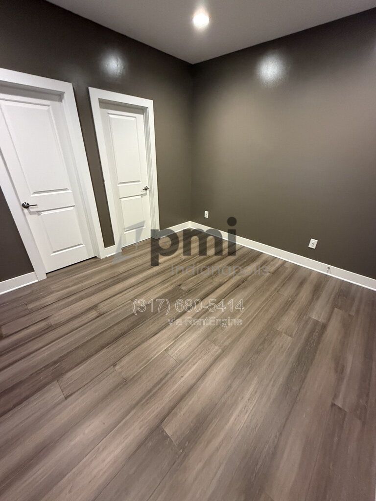 Gallery Image 16