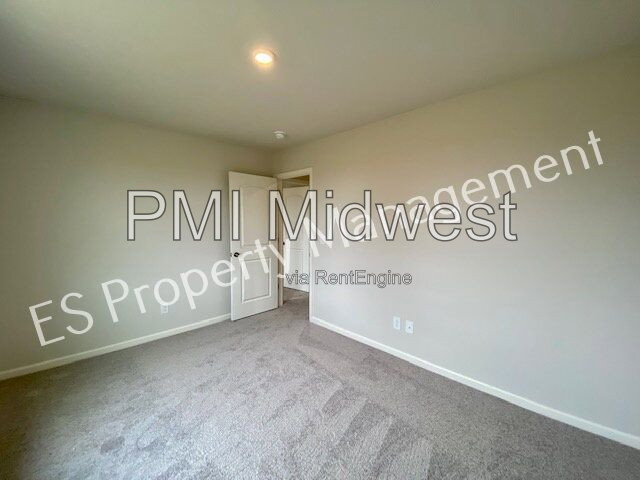 Gallery Image 32
