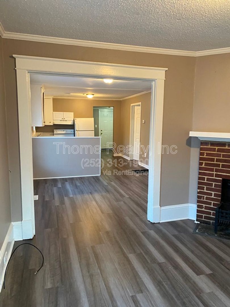 Gallery Image 18