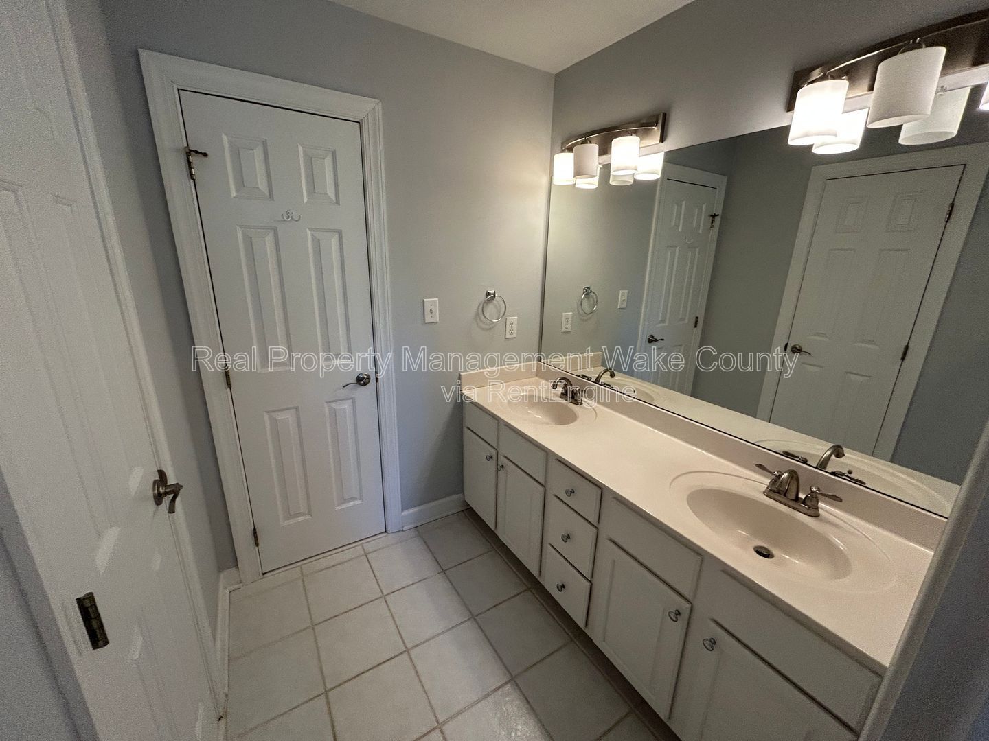 Gallery Image 34