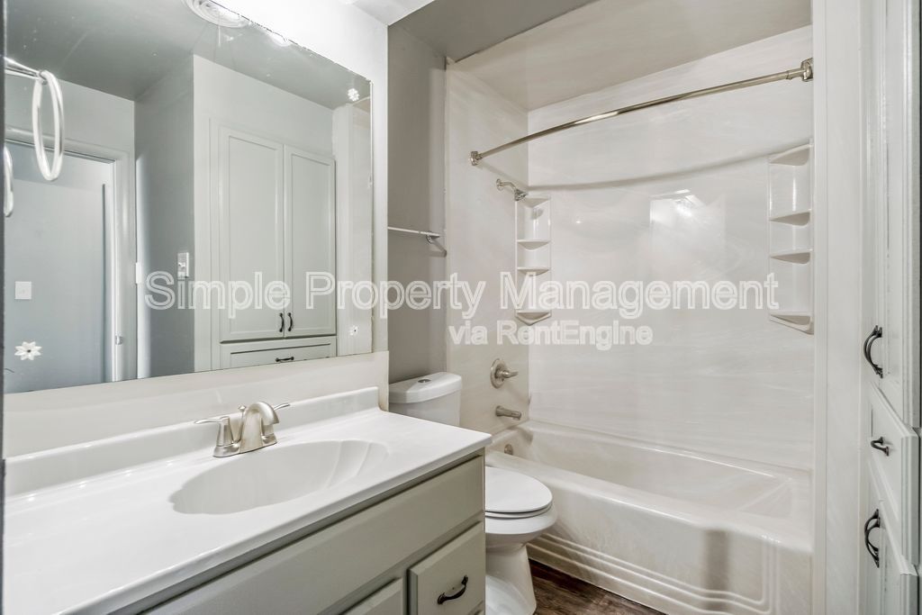 Gallery Image 15