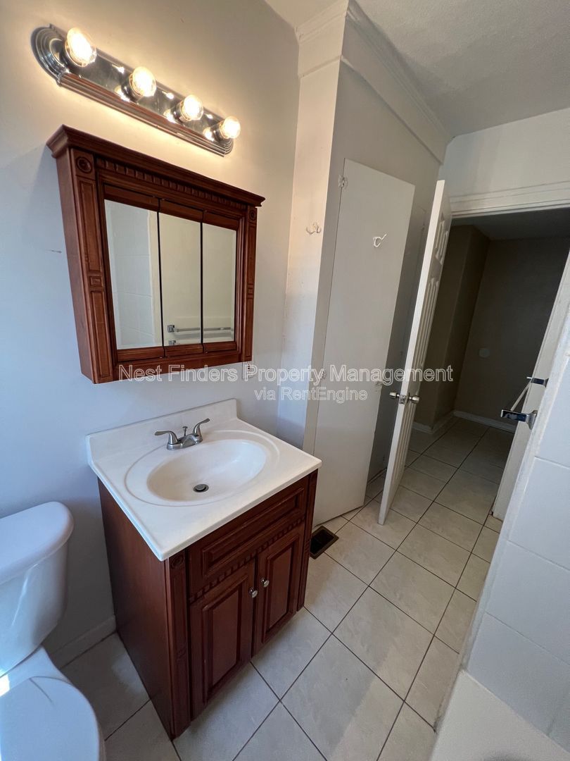 Gallery Image 16