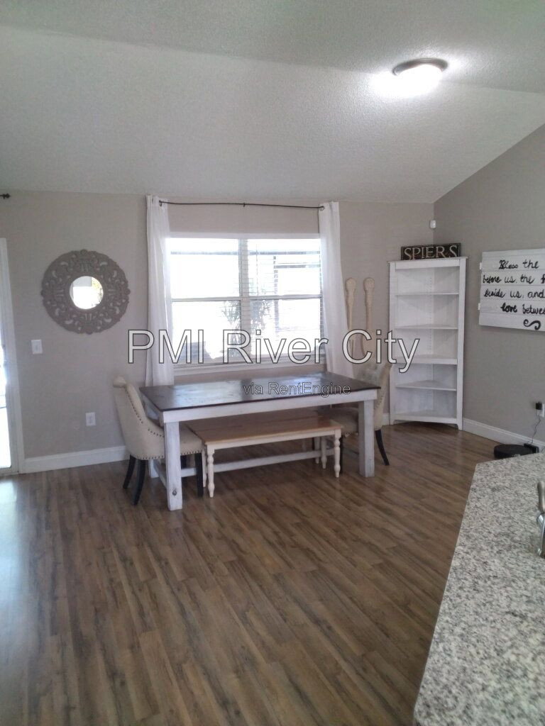 Gallery Image 21