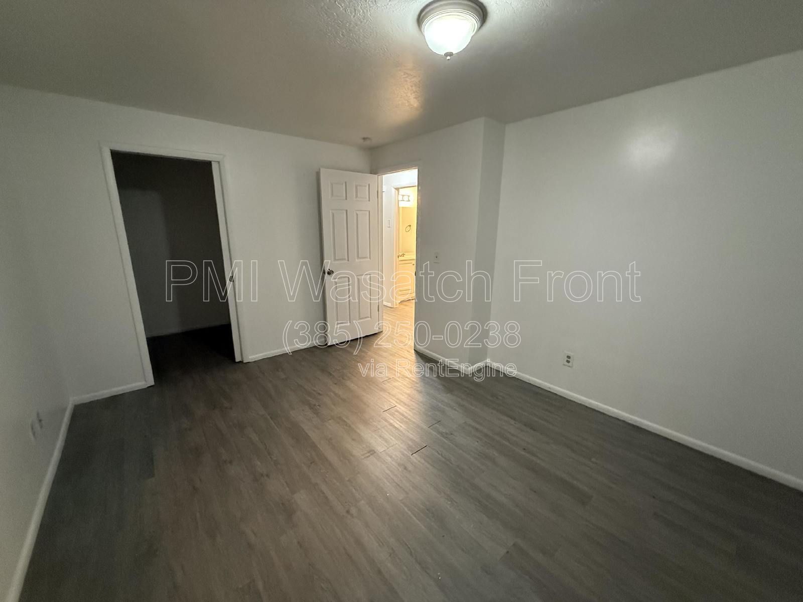 Gallery Image 0