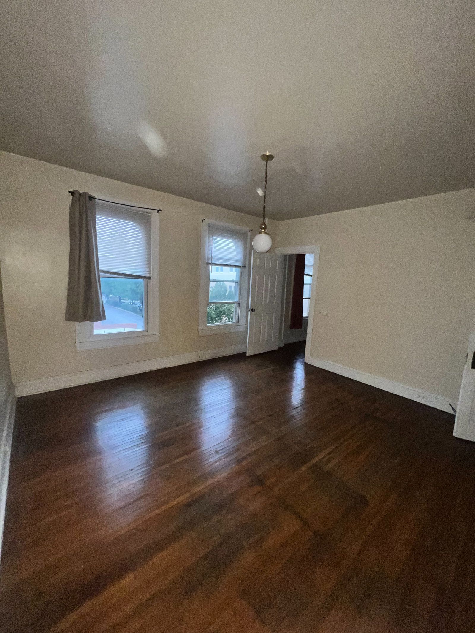 Gallery Image 0