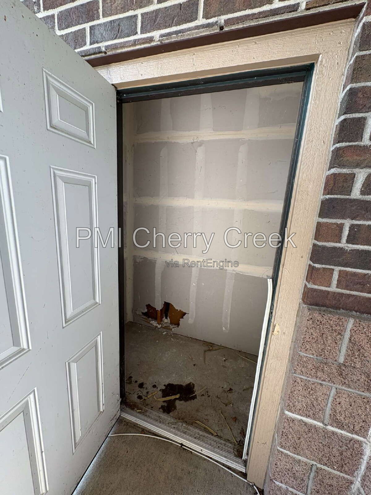 Gallery Image 32