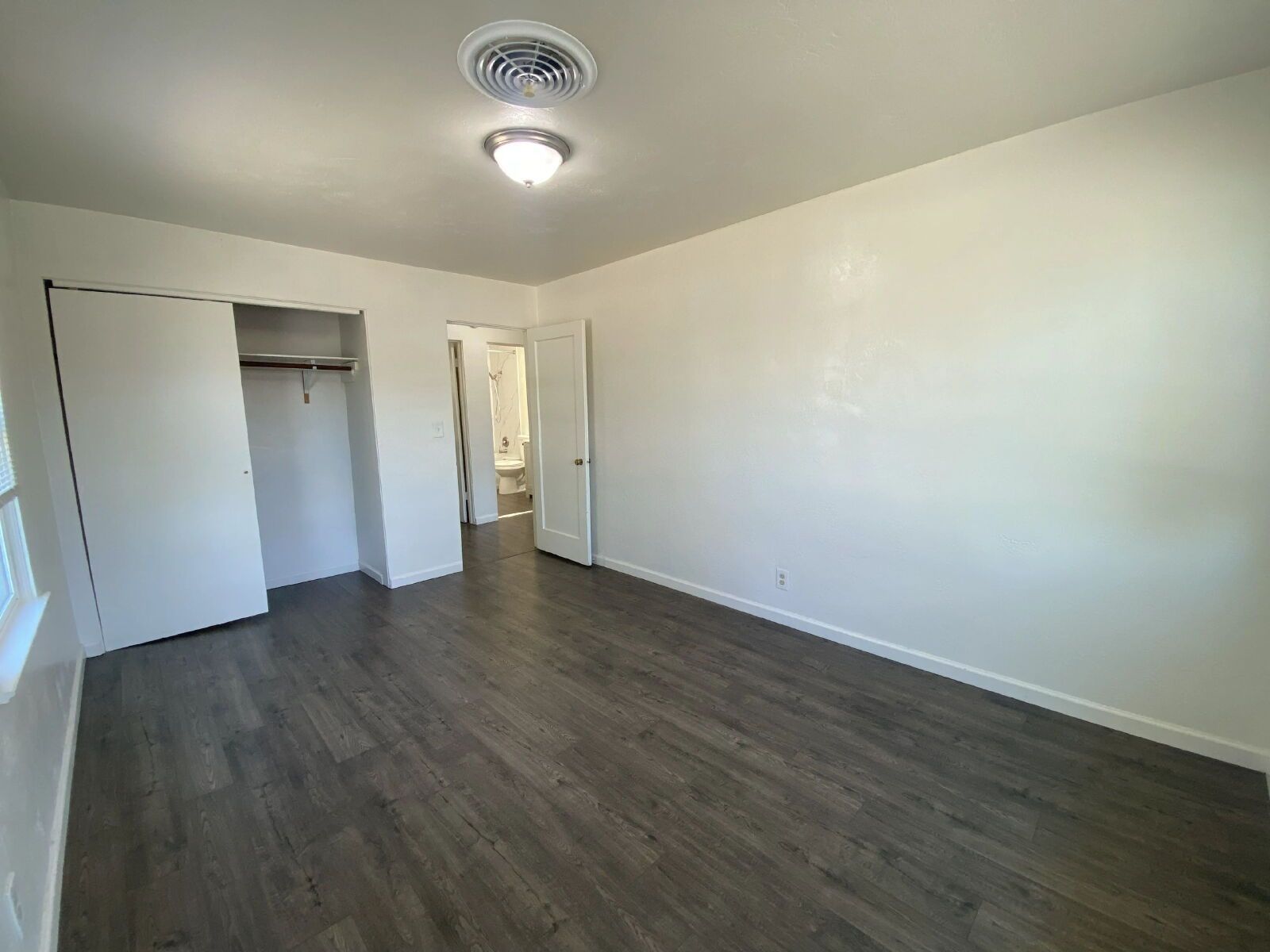 Gallery Image 22