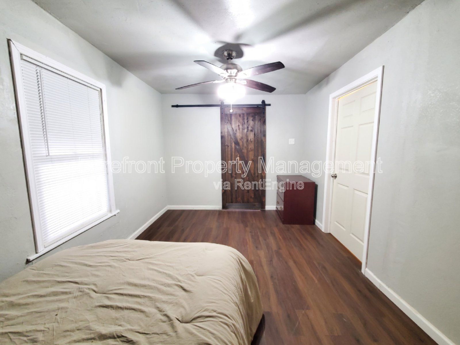 Gallery Image 19