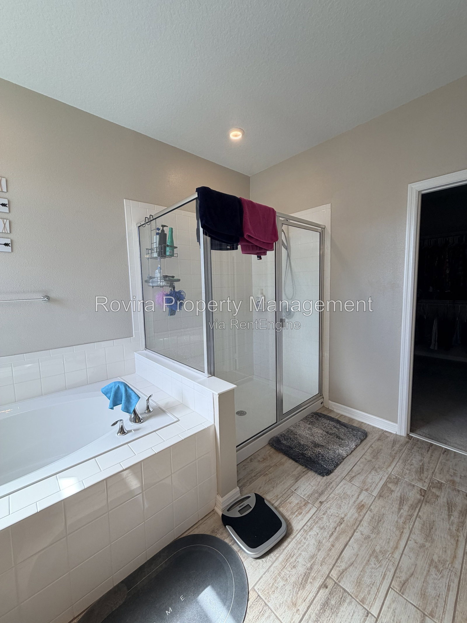 Gallery Image 16